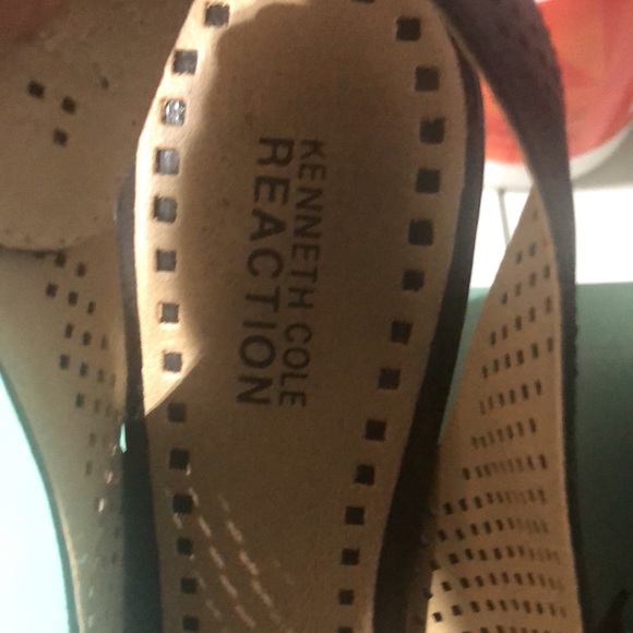 Kenneth Cole reaction wedge heel - Picture 2 of 8